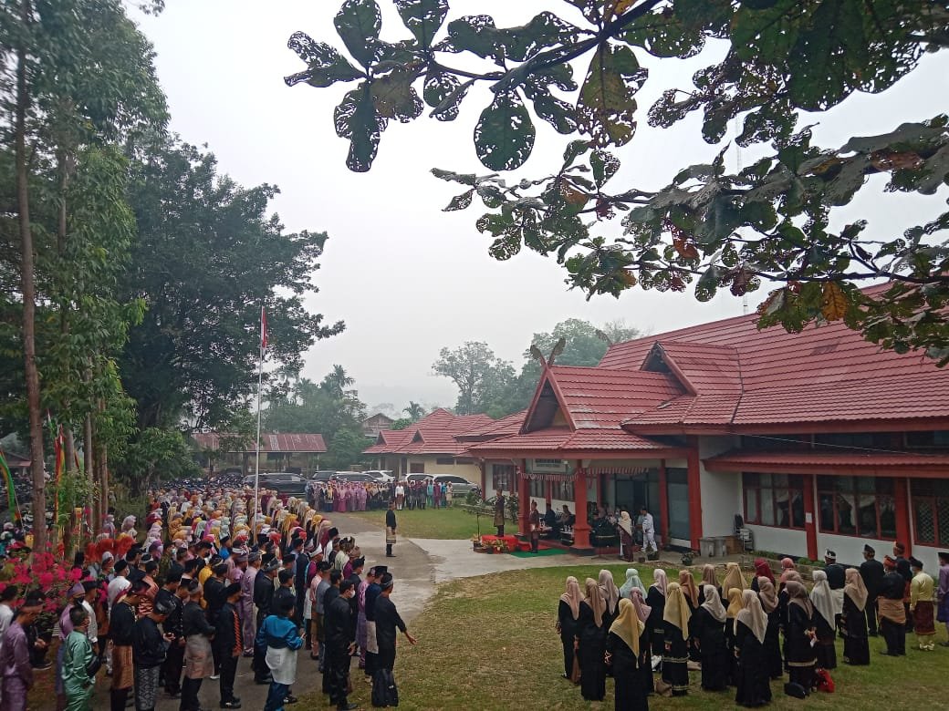 CAMAT KUANTAN MUDIK PIMPIN UPACARA HARI JADI KABUPATEN KUANTAN SINGINGI KE-27